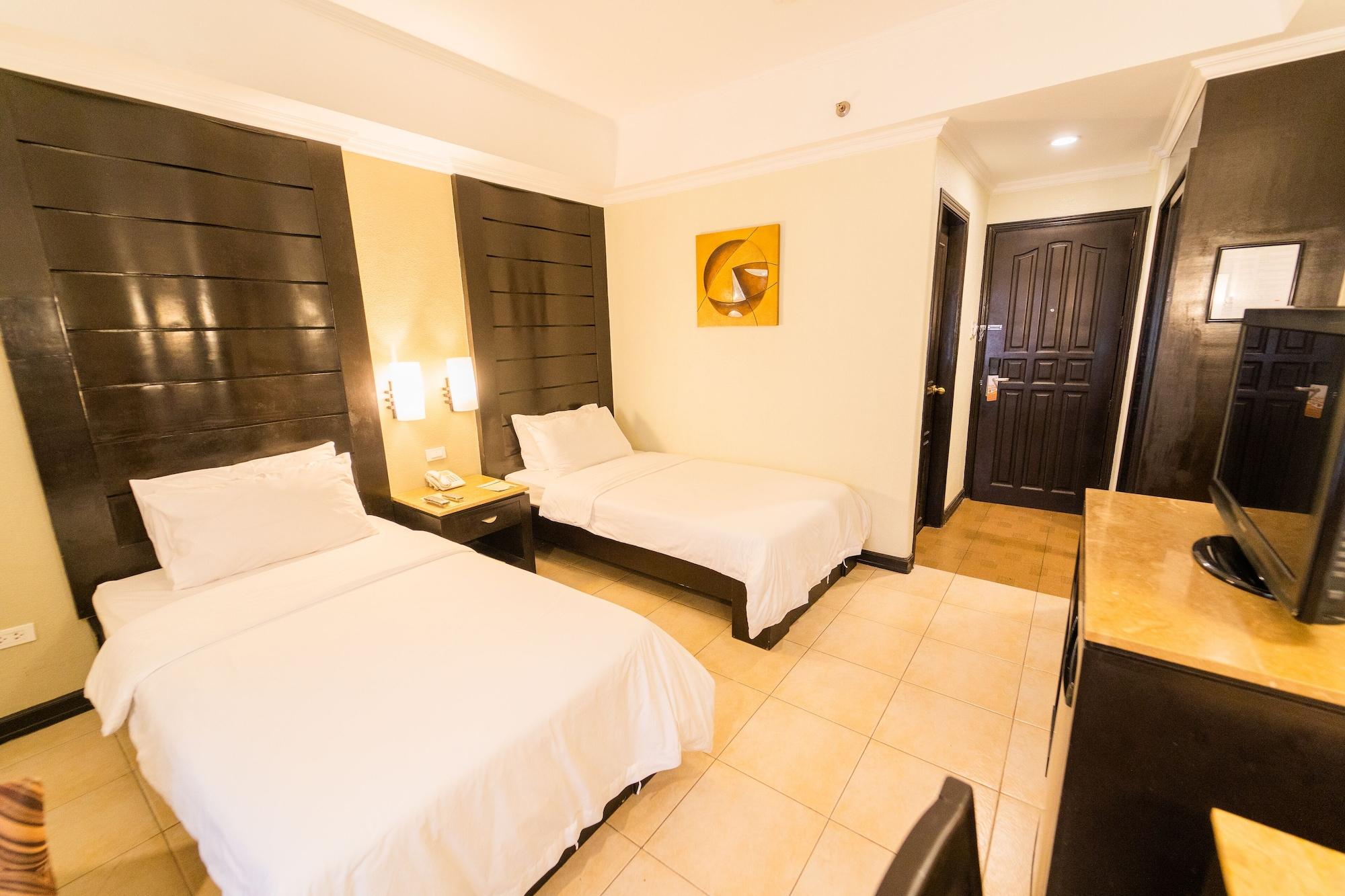 Mo2 Westown Hotel Iloilo Exterior foto