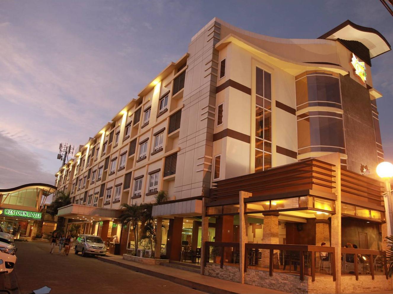 Mo2 Westown Hotel Iloilo Exterior foto