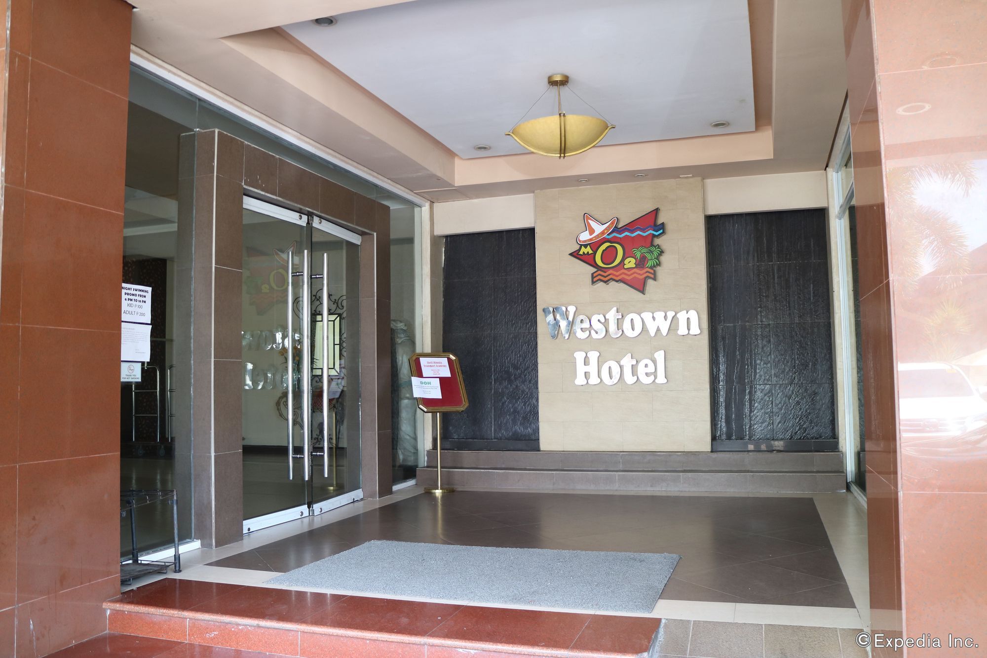 Mo2 Westown Hotel Iloilo Exterior foto