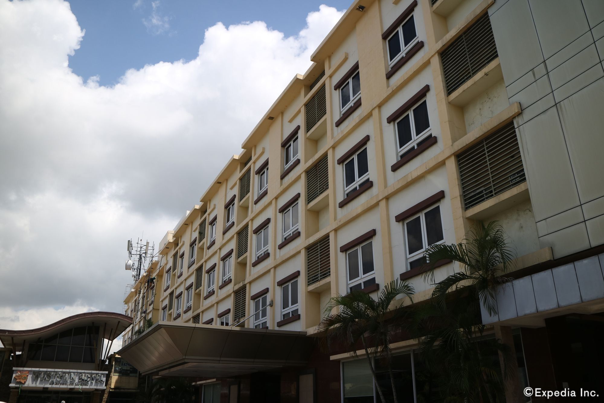 Mo2 Westown Hotel Iloilo Exterior foto