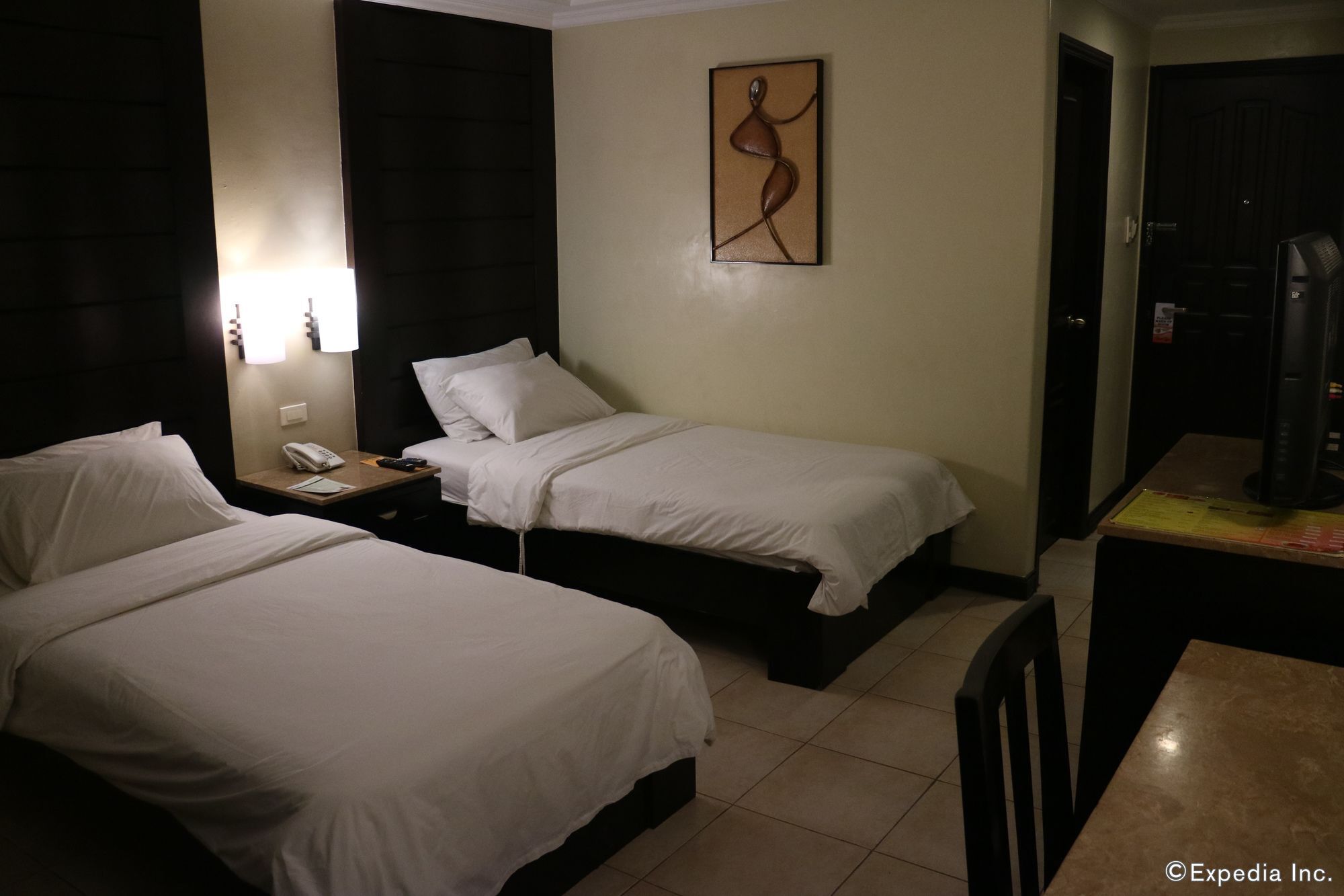 Mo2 Westown Hotel Iloilo Exterior foto